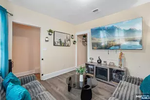 155 Hayward Pl, Wallington, NJ 07057 - Photo 12