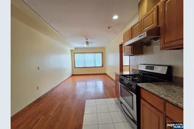 228 Main E #E, Ridgefield Park, NJ 07660 - Photo 4
