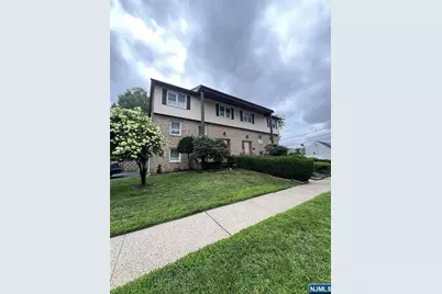 6 Daniel Court A #A, Saddle Brook Township, NJ 07663 - Photo 2