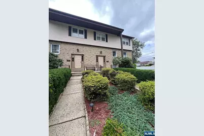 6 Daniel Court A #A, Saddle Brook Township, NJ 07663 - Photo 4