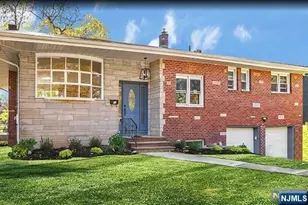 22 Greentree Terrace, Tenafly, NJ 07670 - Photo 1