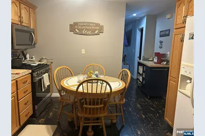 36 Rutherford Place 2 #2, North Arlington, NJ 07071 - Photo 4
