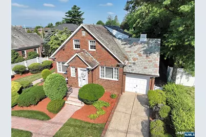 10 Glenwood Avenue, Leonia, NJ 07605 - Photo 2