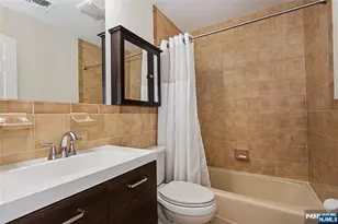 31 Willow Wood Square 31, East Rutherford, NJ 07073 - Photo 16