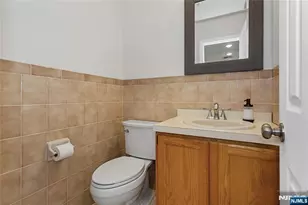 31 Willow Wood Square 31, East Rutherford, NJ 07073 - Photo 10