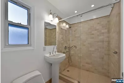 40 Clinton Avenue, Tenafly, NJ 07670 - Photo 10