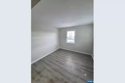 166 Carmita Avenue 2 #2, Rutherford, NJ 07070 - Photo 6