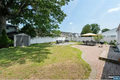 612 Beech Avenue, Saddle Brook Township, NJ 07663 - Photo 16