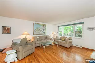 16 Pennsylvania Ave, Montvale, NJ 07645 - Photo 10