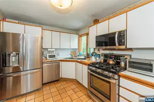 16 Pennsylvania Ave, Montvale, NJ 07645 - Photo 14