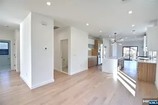 35 Henry Ave 2nd Floor, Palisades Park, NJ 07650 - Photo 4