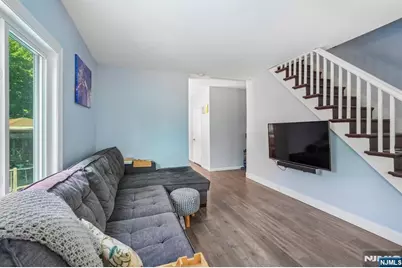 2 Howard Street, Pompton Lakes, NJ 07442 - Photo 6