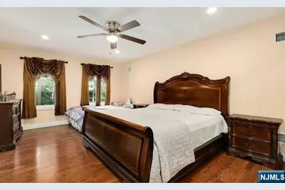 157 Woodridge Street, Wood Ridge, NJ 07075 - Photo 24