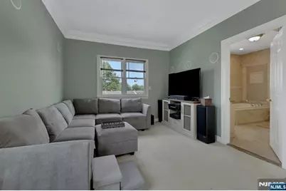 379 Leonard Drive, New Milford, NJ 07646 - Photo 28