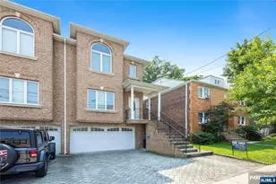 270 2nd St, Palisades Park, NJ 07650 - Photo 2