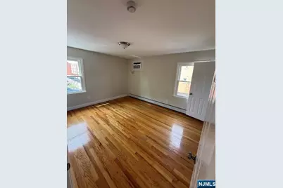 599 Boulevard 1 #1, Hasbrouck Heights, NJ 07604 - Photo 10