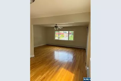 599 Boulevard 1 #1, Hasbrouck Heights, NJ 07604 - Photo 14