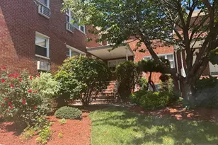 201 Oakdene Pl C00E2, Cliffside Park, NJ 07010 - Photo 2