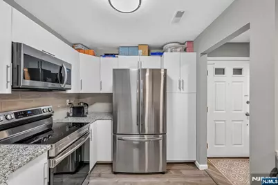 1486 Westgate Drive, Fort Lee, NJ 07024 - Photo 16