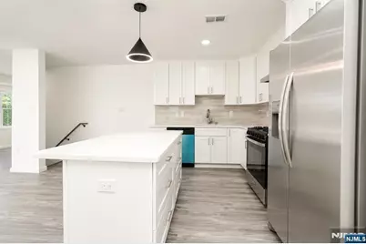 131 Lindsley Place, East Orange, NJ 07017 - Photo 6