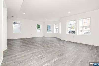 131 Lindsley Place, East Orange, NJ 07017 - Photo 10