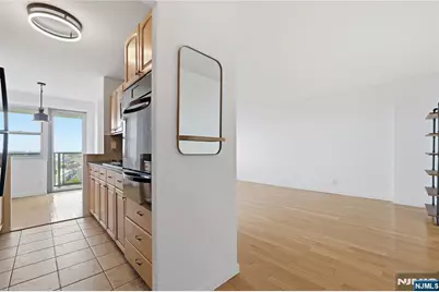 6600 Jfk Blvd E, West New York, NJ 07093 - Photo 4