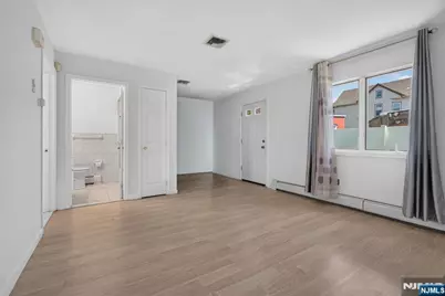 81 Home Place, Lodi, NJ 07644 - Photo 18
