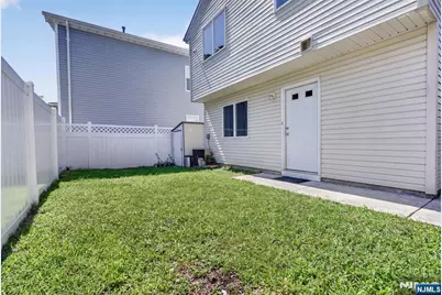 81 Home Place, Lodi, NJ 07644 - Photo 34