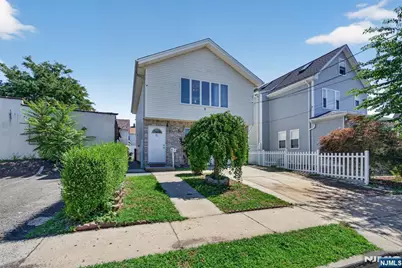 81 Home Place, Lodi, NJ 07644 - Photo 4