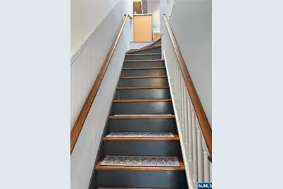 508 3rd Avenue 2 #2, Lyndhurst Township, NJ 07071 - Photo 18