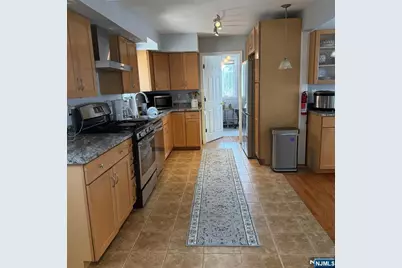 508 3rd Avenue 2 #2, Lyndhurst Township, NJ 07071 - Photo 14