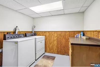 488 Cedar Lane, Paramus, NJ 07652 - Photo 32