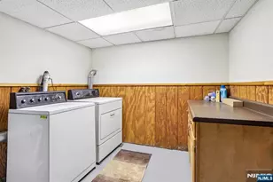 488 Cedar Ln, Paramus, NJ 07652 - Photo 32