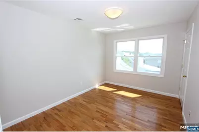 130 Orchard Street, Elmwood Park, NJ 07407 - Photo 14