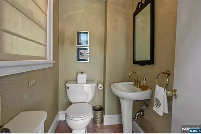 644 Linwood Avenue, Ridgewood, NJ 07450 - Photo 22