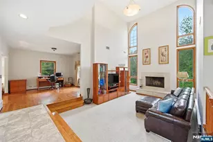 27 Sparrowbush Rd, Mahwah, NJ 07430 - Photo 10