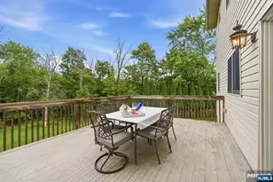 27 Sparrowbush Rd, Mahwah, NJ 07430 - Photo 16