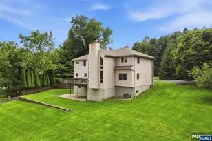 27 Sparrowbush Rd, Mahwah, NJ 07430 - Photo 28