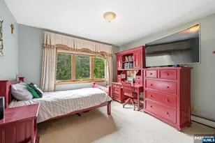 27 Sparrowbush Rd, Mahwah, NJ 07430 - Photo 22
