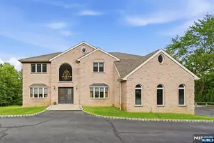 27 Sparrowbush Rd, Mahwah, NJ 07430 - Photo 1