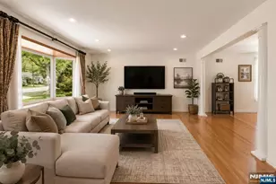 111 Ramille Ct, Paramus, NJ 07652 - Photo 2