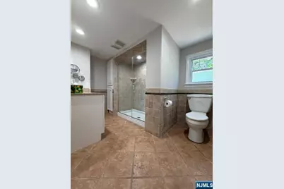 623 Doriskill Court, River Vale Township, NJ 07675 - Photo 14