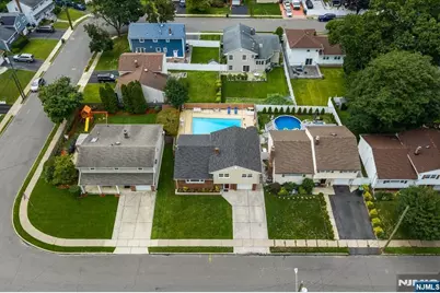 20 Moos Lane, Bergenfield, NJ 07621 - Photo 30