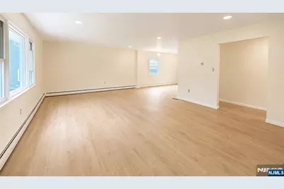 28 Carr Street 1 #1, Pompton Lakes, NJ 07442 - Photo 4
