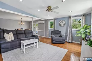 11 Taggart Way, Saddle Brook Township, NJ 07663 - Photo 14