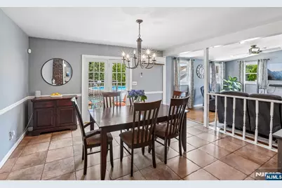 11 Taggart Way, Saddle Brook Township, NJ 07663 - Photo 16