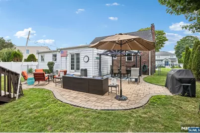 11 Taggart Way, Saddle Brook Township, NJ 07663 - Photo 38