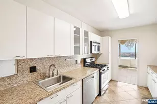 6 Horizon Road 1907, Fort Lee, NJ 07024 - Photo 26