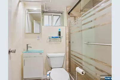 263 Morningside Avenue, Cliffside Park, NJ 07010 - Photo 24
