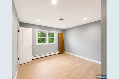 28 Carr Street 2 #2, Pompton Lakes, NJ 07442 - Photo 12